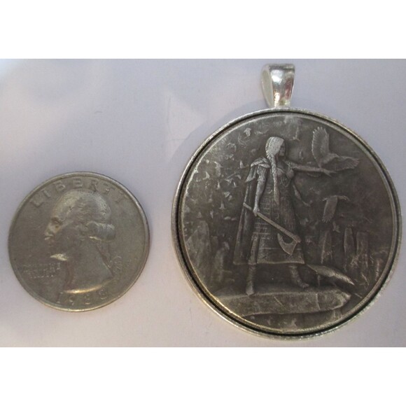 Celtic Lore: Morrigan the Queen of Battles Coin-Pendant - Picture 3 of 5